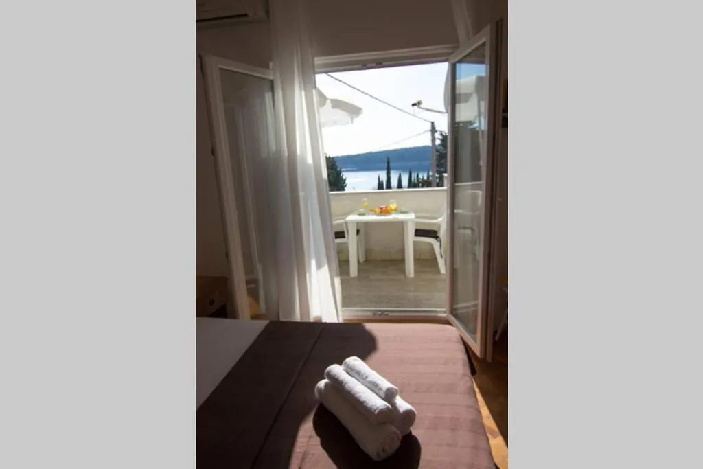 Sea View Room With Kitchen, Balcony&Air Condition Barbat na Rabu 0*,  Croatia