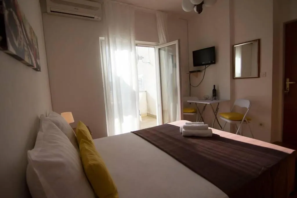 Apartment Sea View Room With Kitchen, Balcony&Air Condition Barbat na Rabu